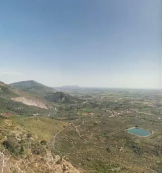 House On The Rocks *